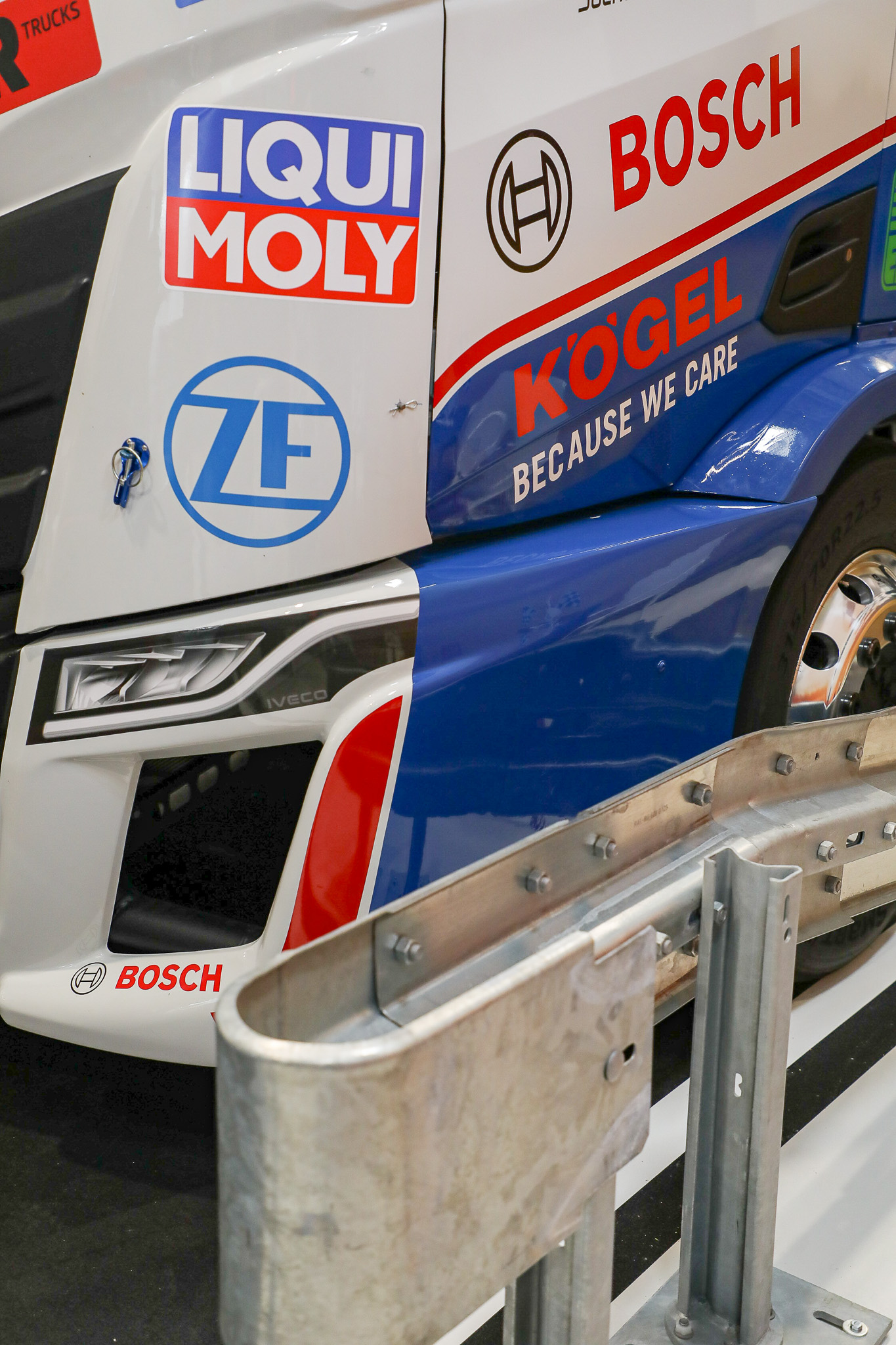 Close-Up eines LKWs im Racing Livery